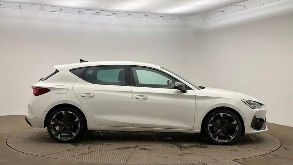Cupra Leon 1.5 Tsi V1 White #4