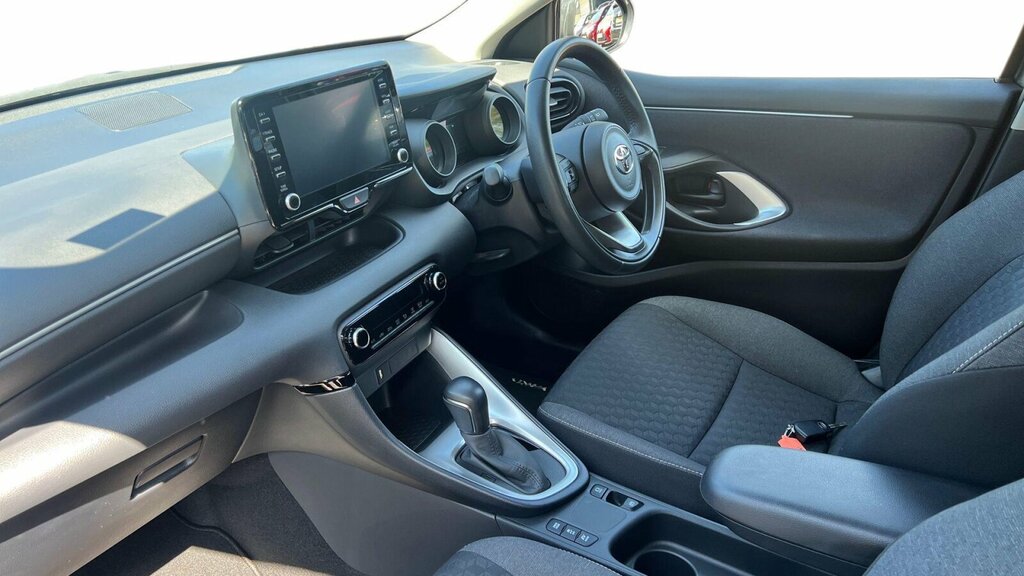 Toyota Yaris 1.5 Vvt-h Design E-cvt Euro 6 Ss EN23RDU Grey #5