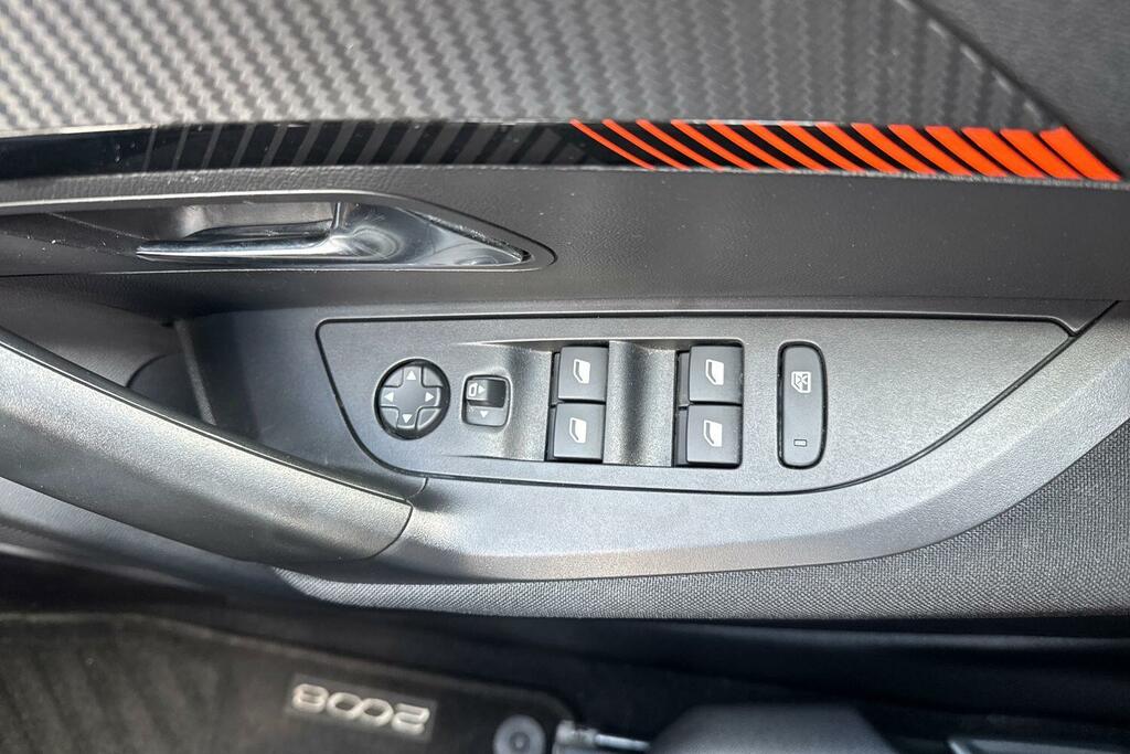 Peugeot 2008 1.2 Puretech Gt Euro 6 Ss Black #18
