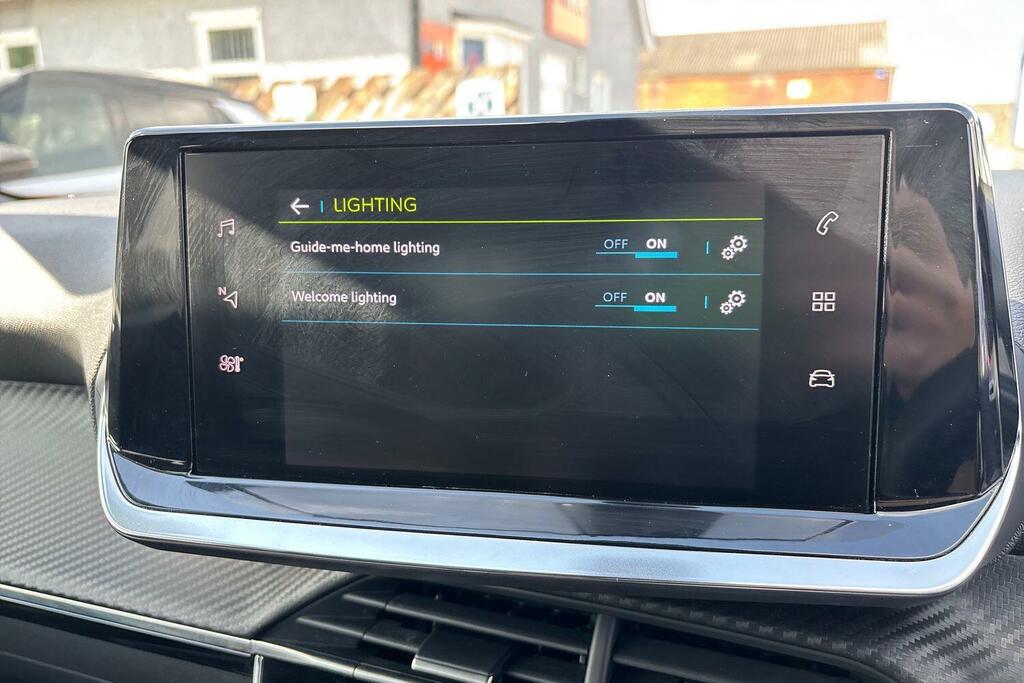 Peugeot e-2008 50Kwh Gt 7Kw Charger #34