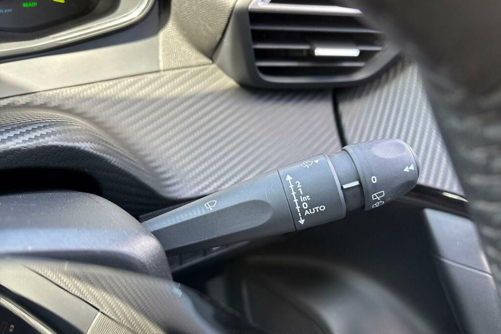 Peugeot e-2008 50Kwh Gt 7Kw Charger #22