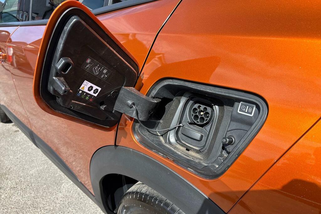 Peugeot e-2008 50Kwh Gt 7Kw Charger #45