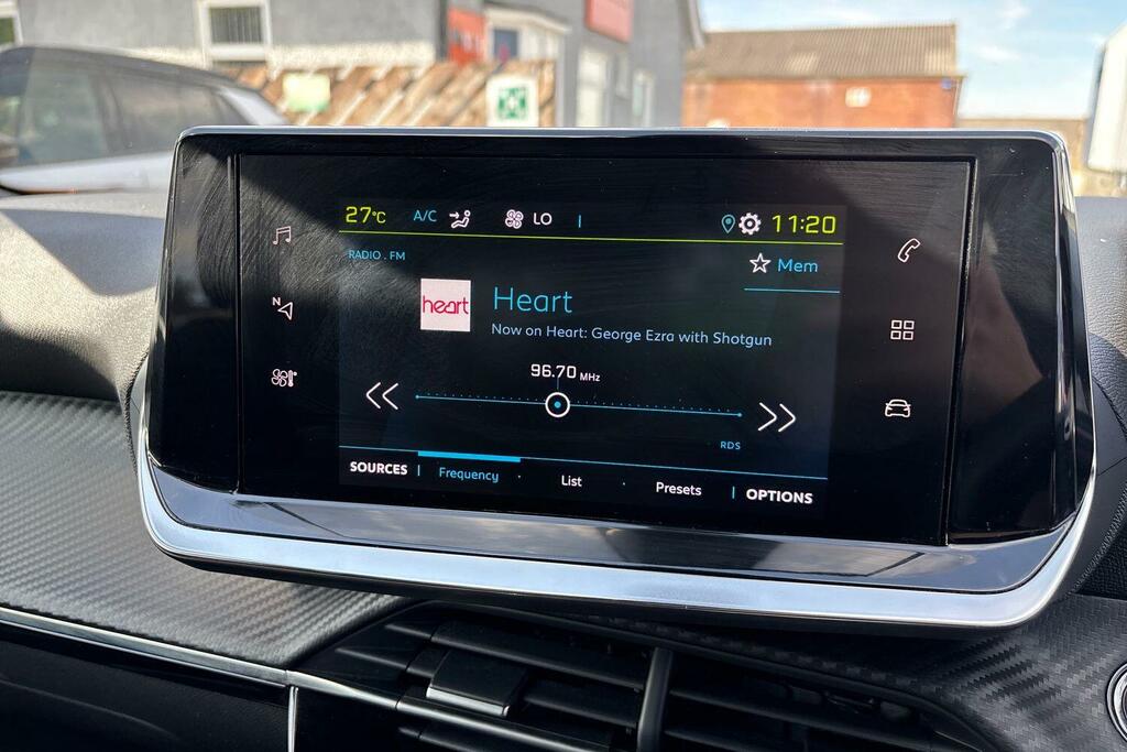 Peugeot e-2008 50Kwh Gt 7Kw Charger #10