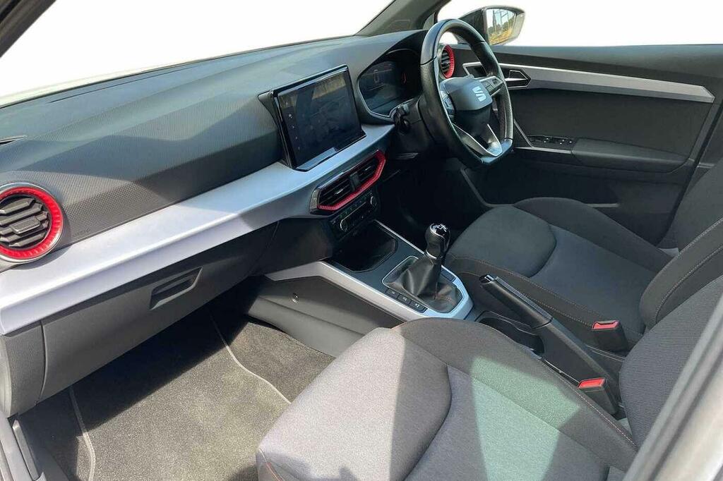 Seat Arona 1.0 Tsi 110 Fr White #2