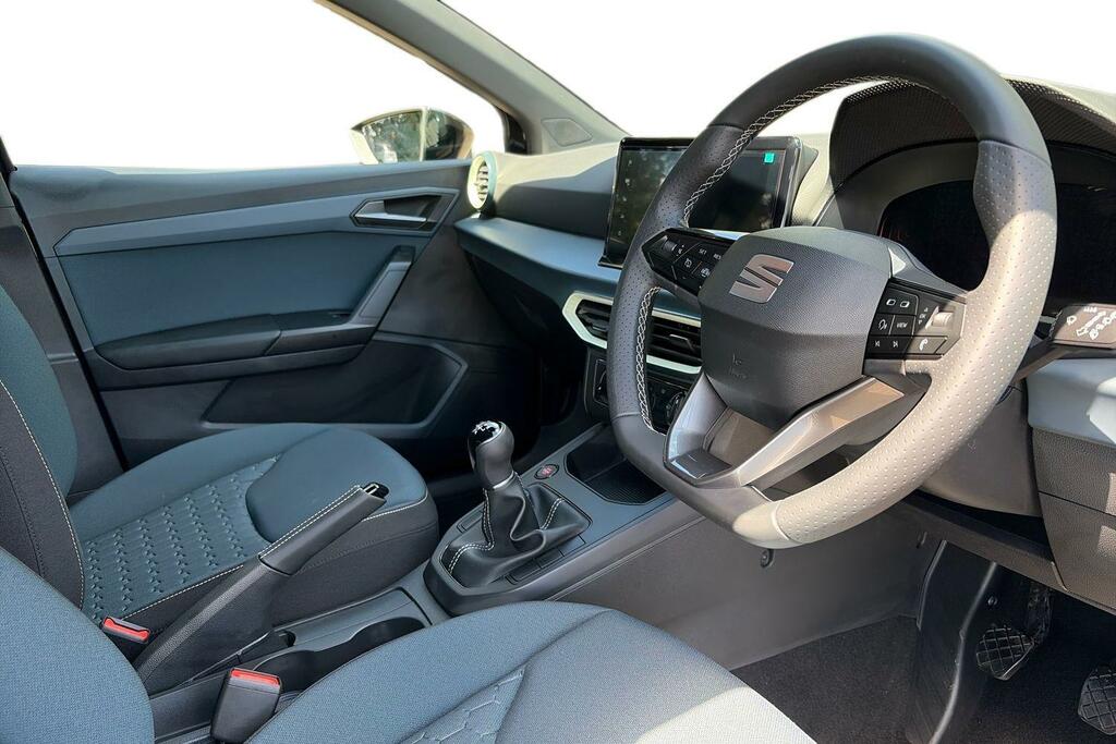Seat Ibiza 1.0 Tsi 95 Se Black #6