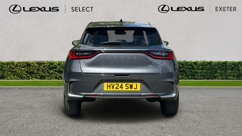 Lexus LBX 1.5 Vvt-ie Takumi Design Suv Hybrid E-c Black #26