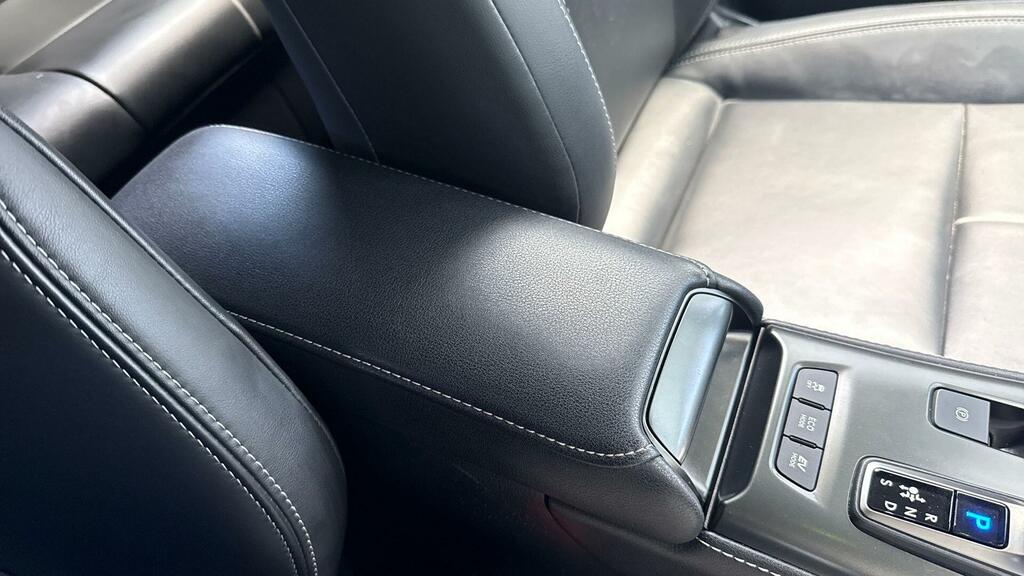 Lexus LBX 1.5 Vvt-ie Takumi Design Suv Hybrid E-c Black #42