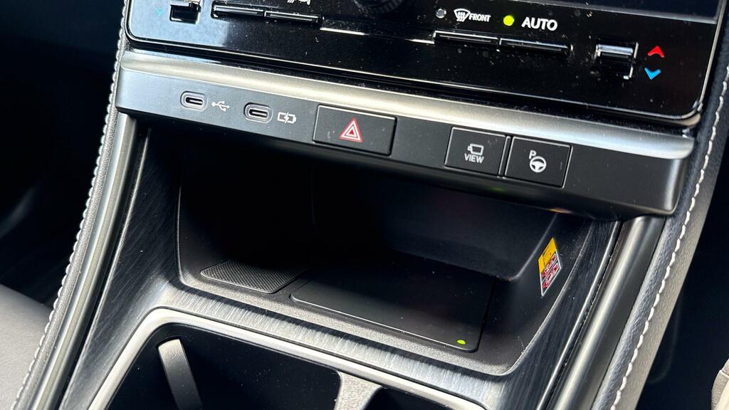 Lexus LBX 1.5 Vvt-ie Takumi Design Suv Hybrid E-c Black #40