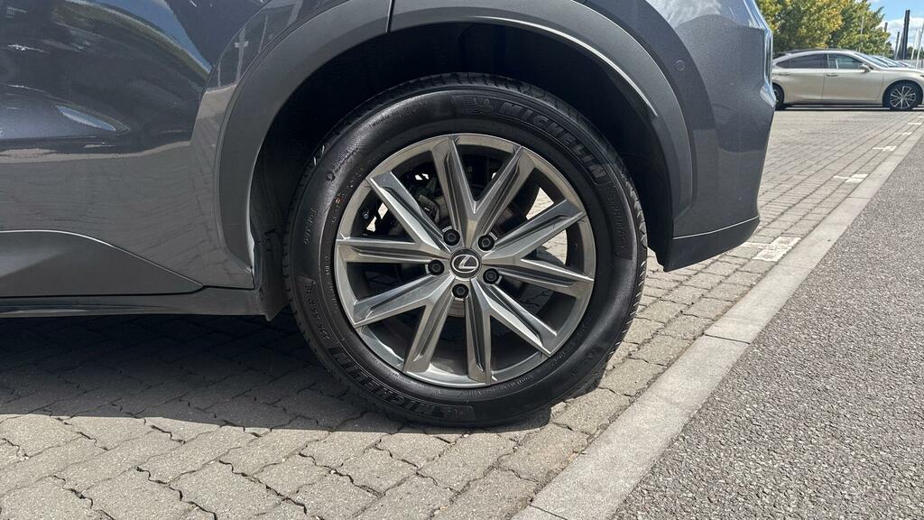 Lexus LBX 1.5 Vvt-ie Takumi Design Suv Hybrid E-c Black #25