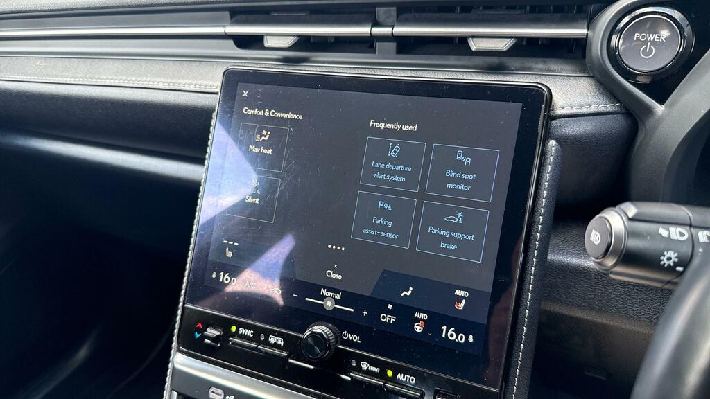 Lexus LBX 1.5 Vvt-ie Takumi Design Suv Hybrid E-c Black #37