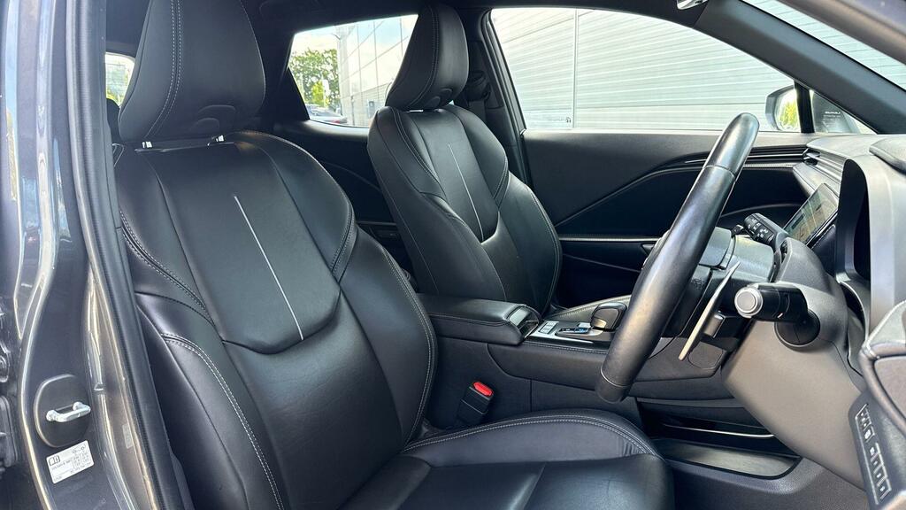 Lexus LBX 1.5 Vvt-ie Takumi Design Suv Hybrid E-c Black #55
