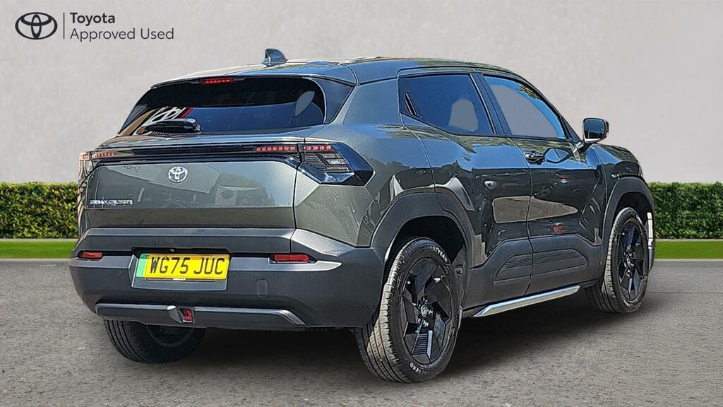 Toyota Urban Cruiser 61Kwh Design Green #2