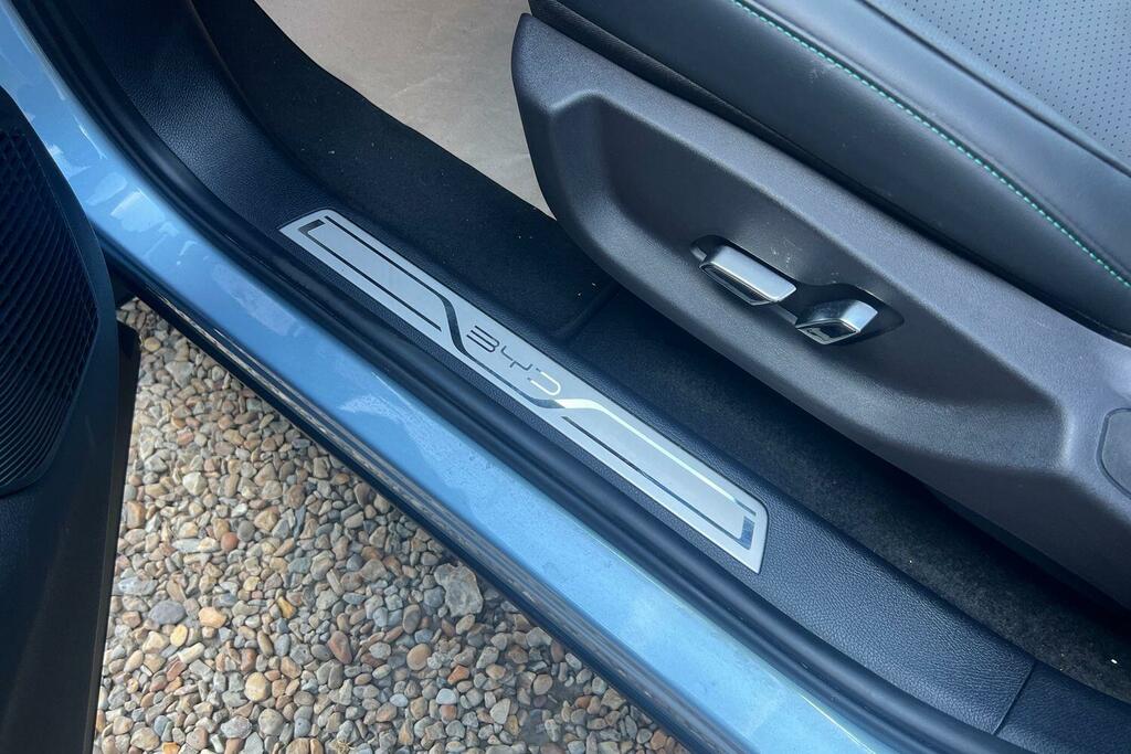 Byd Seal U 1.5 Dm-i 26.6Kwh Comfort Cvt Euro 6 Ss White #41