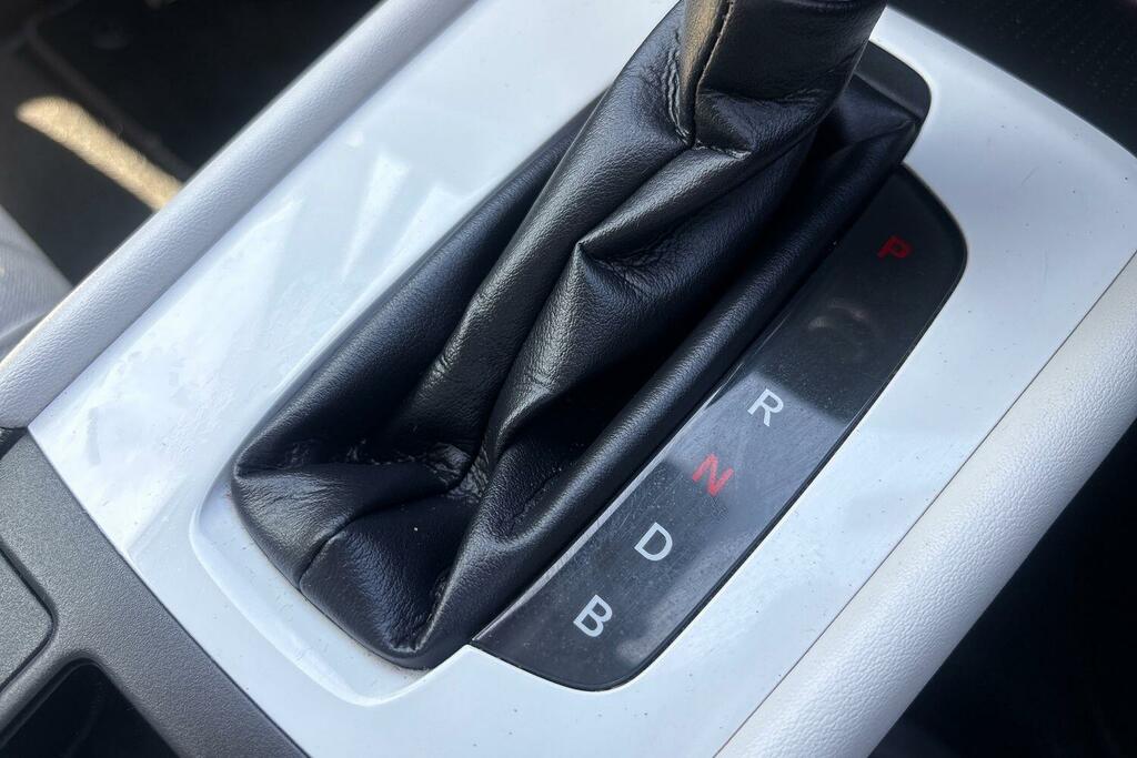Honda Jazz Jazz 1.5 H I-mmd Sr Ecvt Euro 6 Ss 5Dr2121 Hon White #49