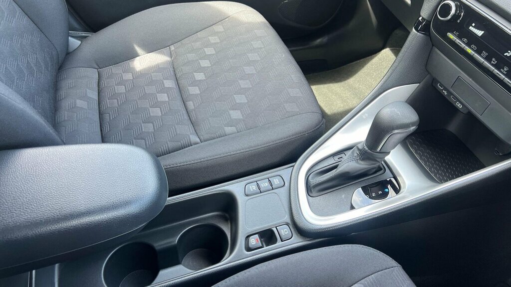 Toyota Yaris 1.5 Vvt-h Excel E-cvt Euro 6 Ss  #36