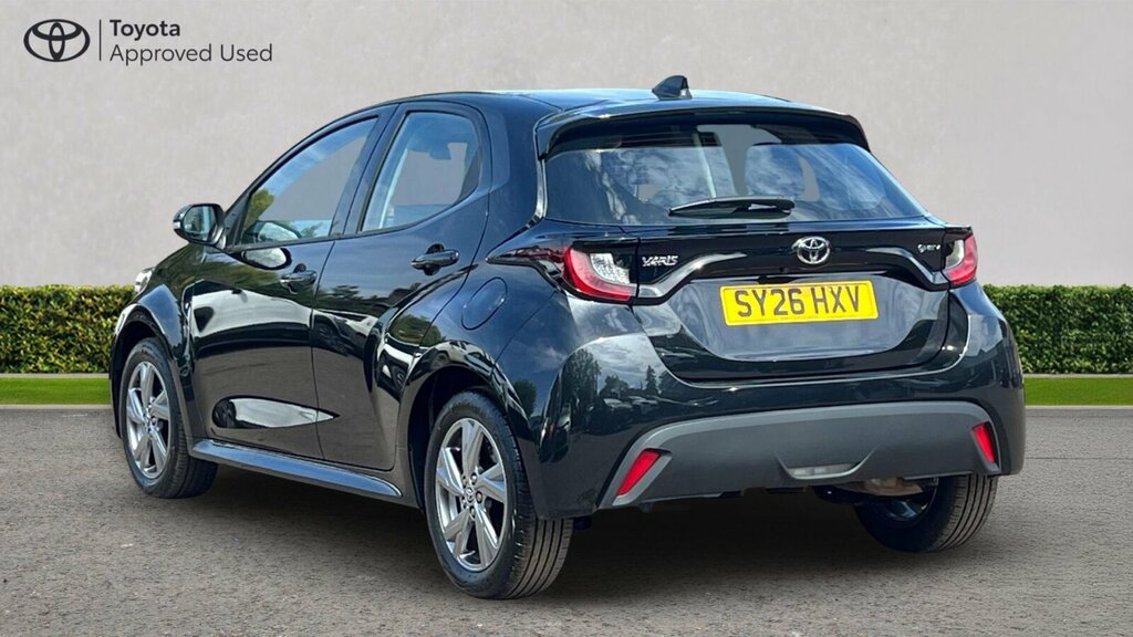 Toyota Yaris 1.5 Vvt-h Icon E-cvt Euro 6 Ss Black #4