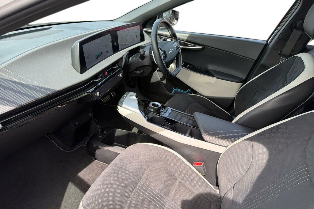 Kia EV6 Kia 166Kw Gt Line 77.4Kwh Estate White #2