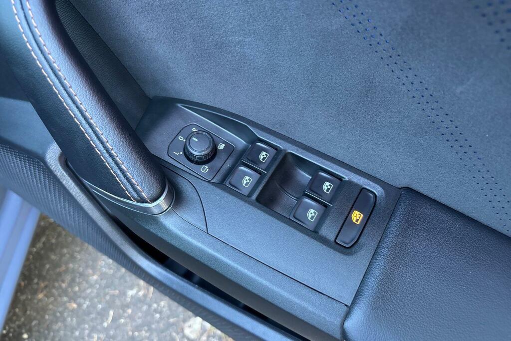 Cupra Leon 1.5 Etsi V1 Estate Hybrid Dsg Euro 6 S Black #18