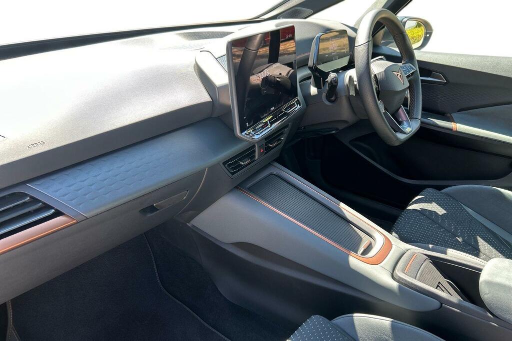 Cupra Born 240Kw E-boost Vz 79Kwh HN26XEG White #2