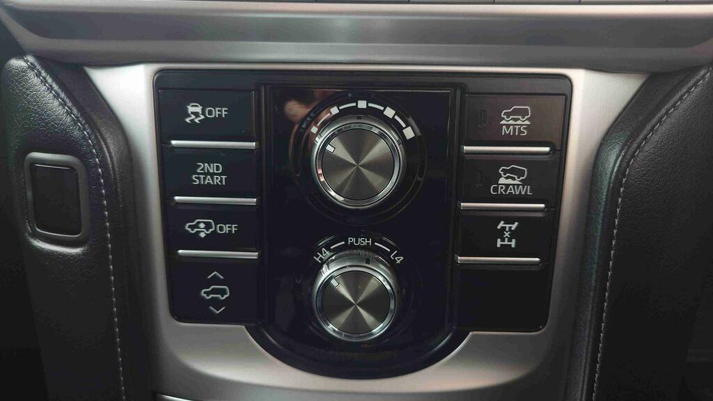 Toyota Land Cruiser 2023 2.8 D-4d Active 202 Bhp Grey #47