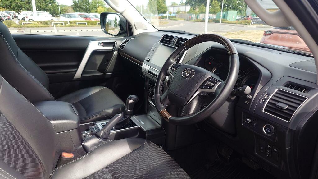 Toyota Land Cruiser 2023 2.8 D-4d Active 202 Bhp Grey #12