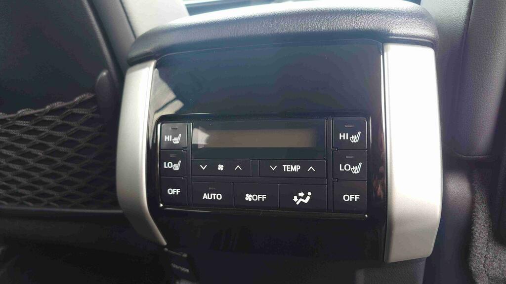 Toyota Land Cruiser 2023 2.8 D-4d Active 202 Bhp Grey #34