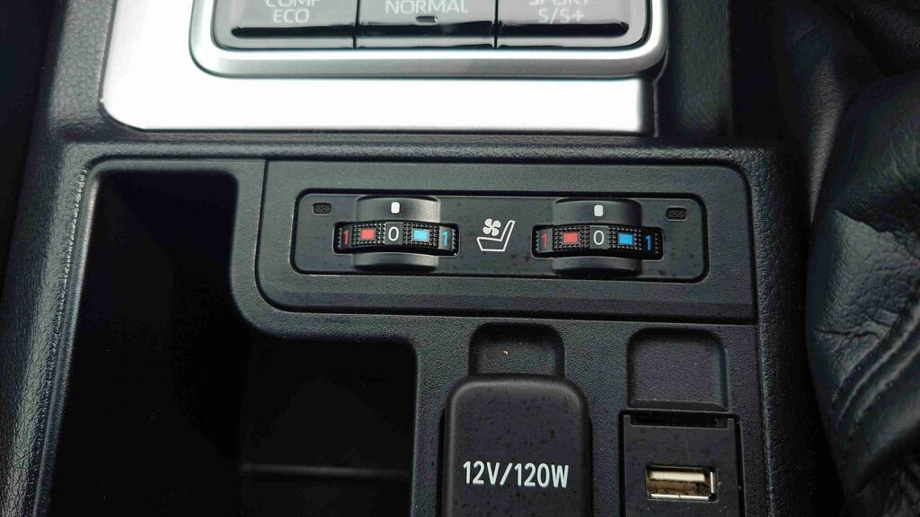Toyota Land Cruiser 2023 2.8 D-4d Active 202 Bhp Grey #45