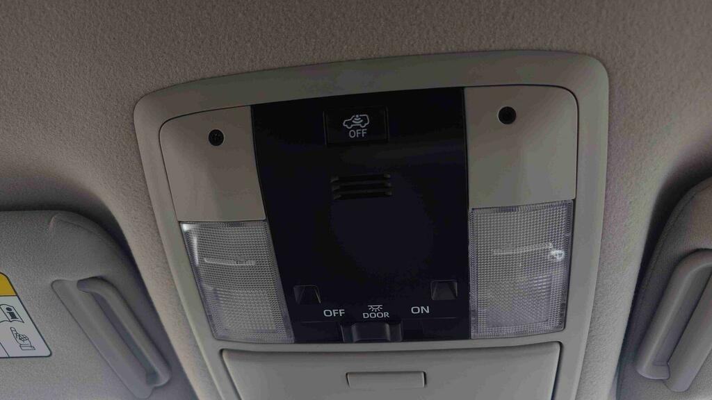Toyota Land Cruiser 2023 2.8 D-4d Active 202 Bhp Grey #38