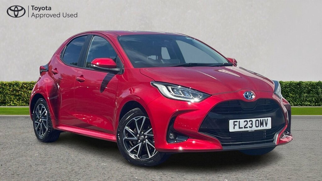 Toyota Yaris 1.5 Vvt-h Design E-cvt Euro 6 Ss Red
