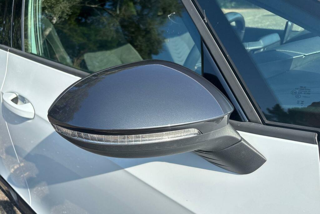 Cupra Born 150Kw V1 58Kwh White #40