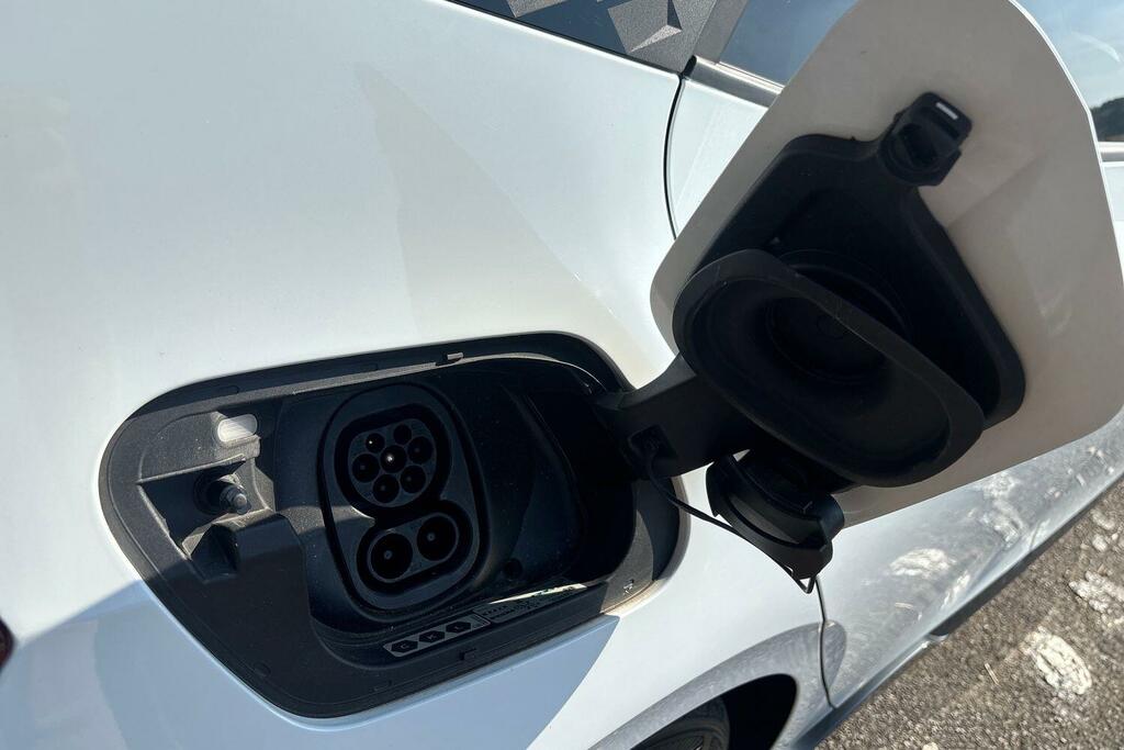 Cupra Born 150Kw V1 58Kwh White #48