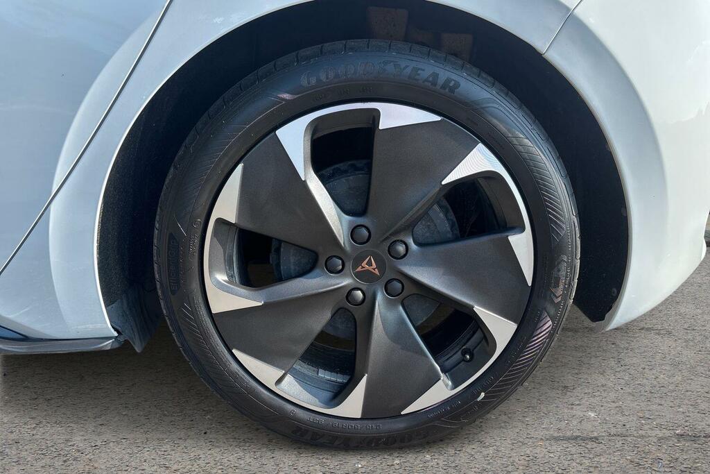 Cupra Born 150Kw V1 58Kwh White #5