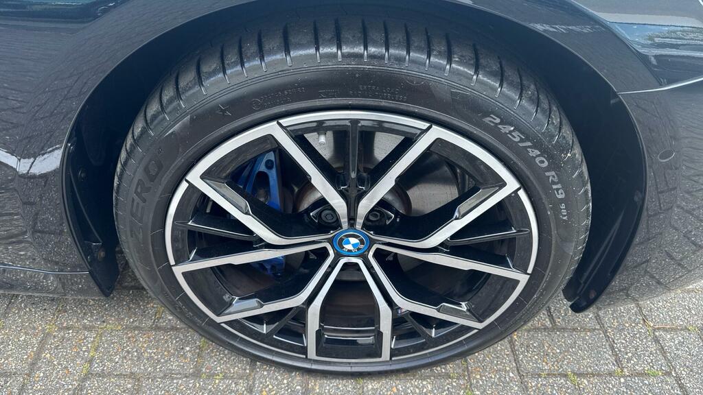BMW 5 Series 530D Xdrive M Sport Saloon Black #58