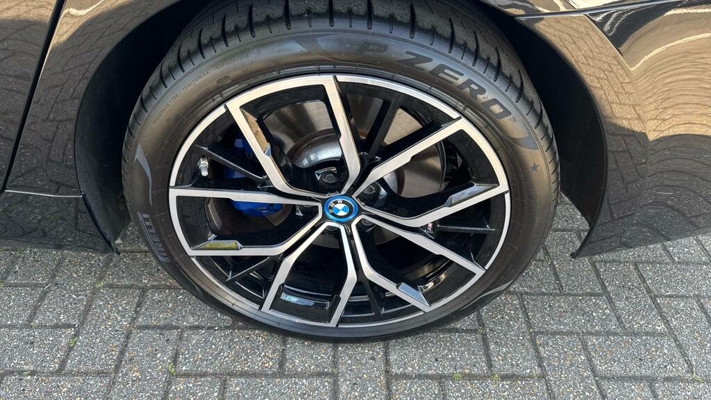 BMW 5 Series 530D Xdrive M Sport Saloon Black #60
