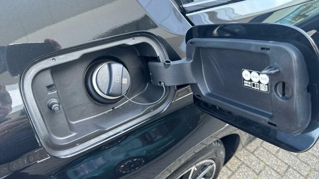 BMW 5 Series 530D Xdrive M Sport Saloon Black #32
