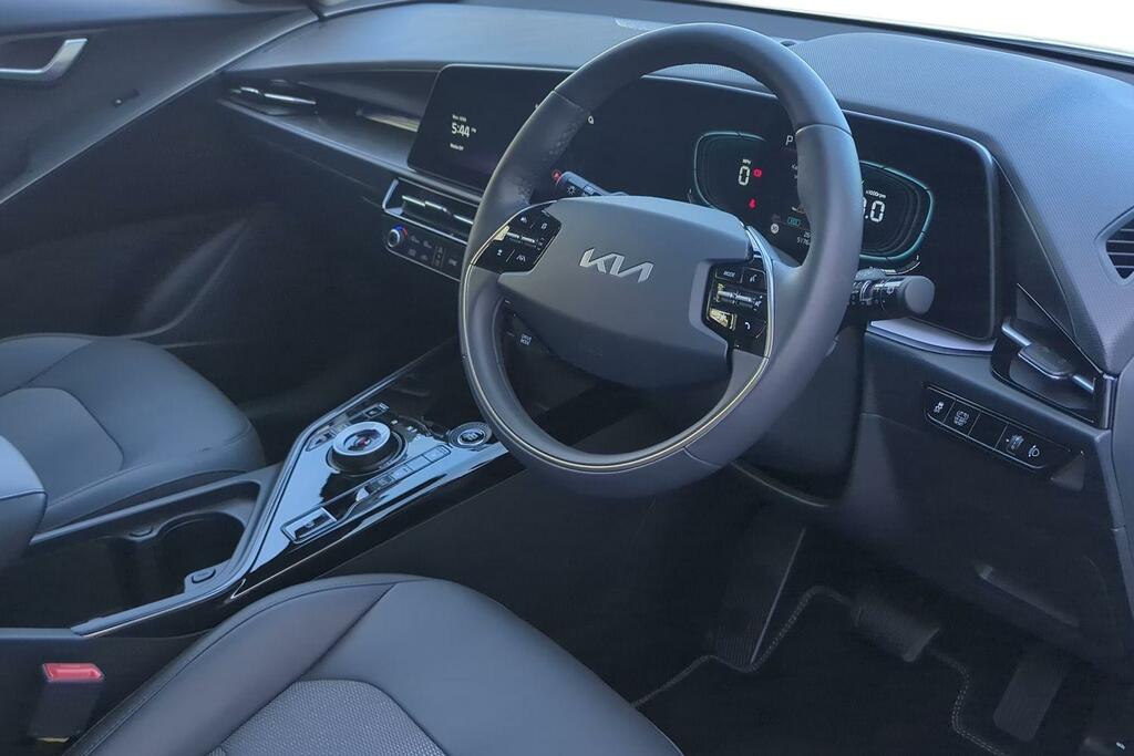 Kia Niro 1.6H Gdi Evolve Dct Euro 6 Ss White #6