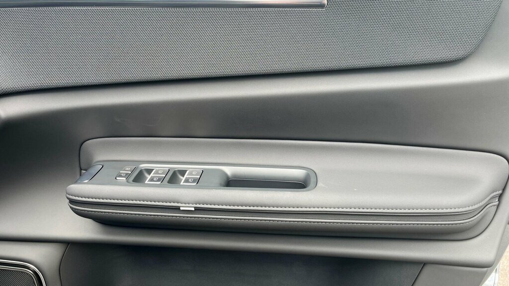 Polestar 4 Polestar 4 Estate 200Kw 100Kwh Lr Single Motor Pri Black #32