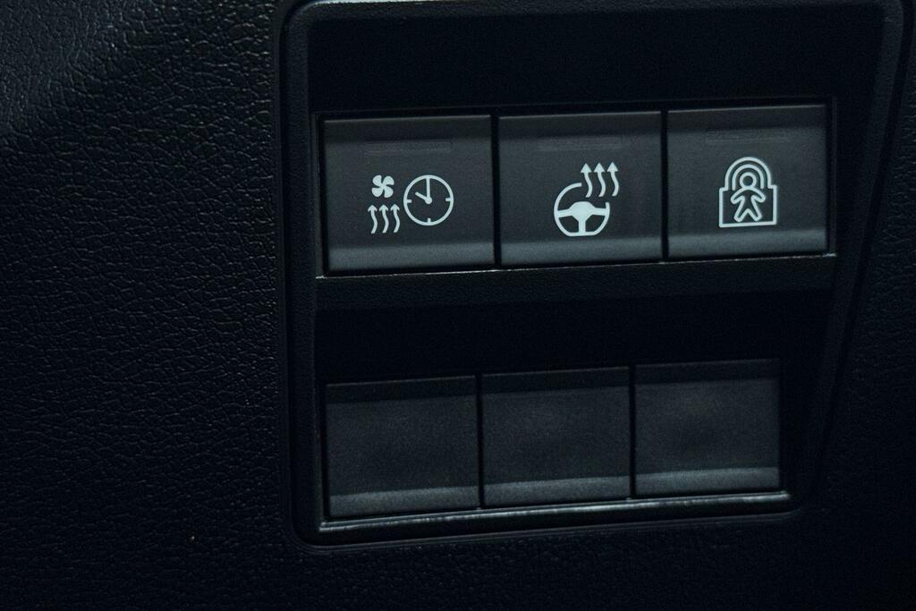 Peugeot e-Rifter 52Kwh Gt Standard Mpv 7.4Kw Cha Black #30