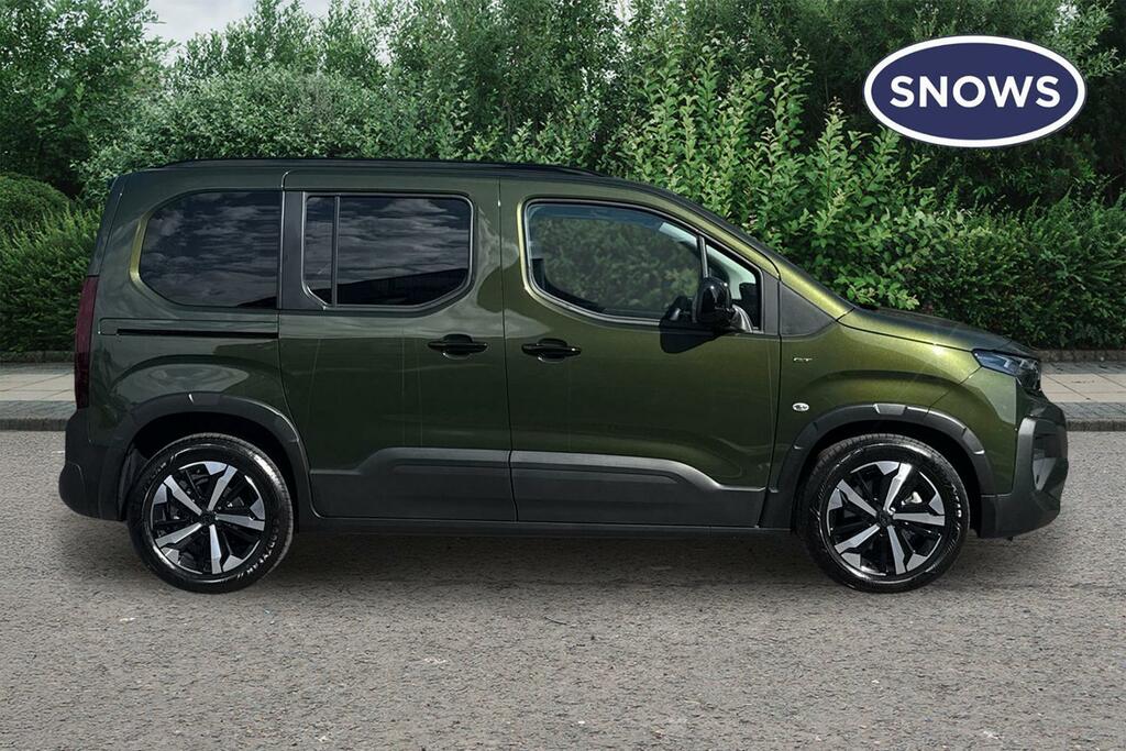 Peugeot e-Rifter 52Kwh Gt Standard Mpv 11Kw Charger Green #4