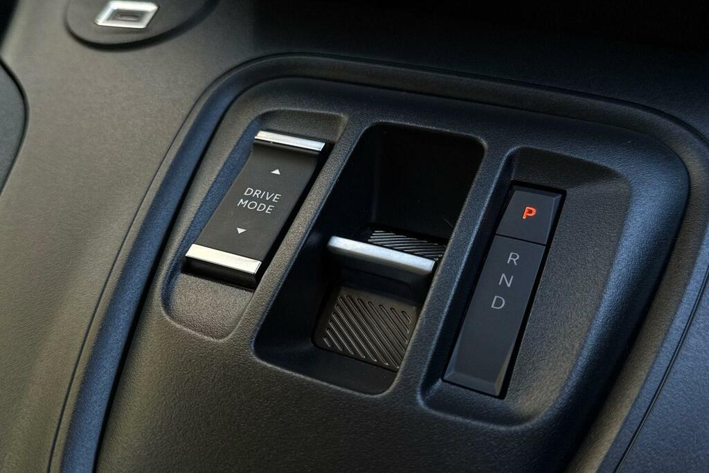 Peugeot e-Rifter 52Kwh Gt Standard Mpv 7.4Kw Cha Black #23