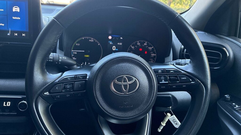 Toyota Yaris 1.5 Vvt-h Design E-cvt Euro 6 Ss Black #10