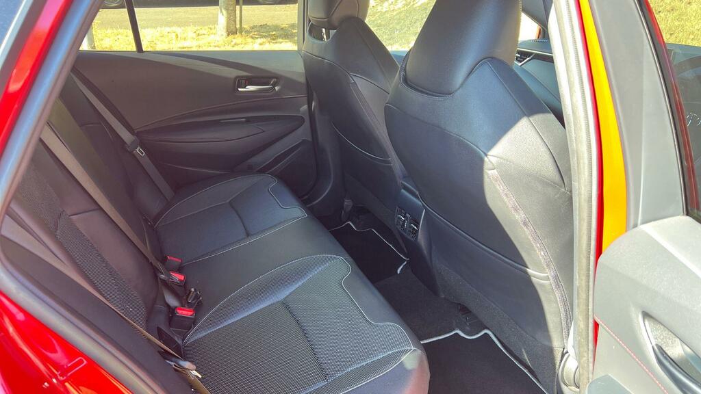 Toyota Corolla 1.8 Vvt-i Hybrid Trek Cvt Red #8