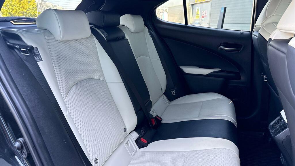 Lexus UX 250H 2.0 F-sport Cvt Premium Plussunroof  #8