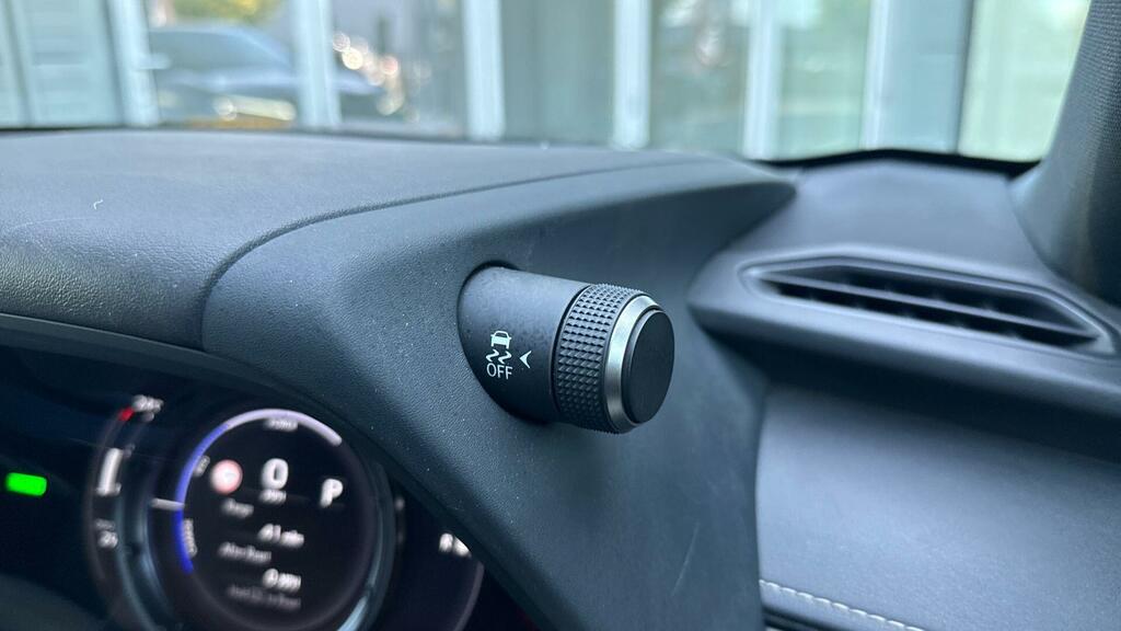 Lexus UX 250H 2.0 F-sport Cvt Premium Plussunroof  #50
