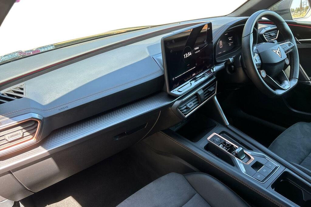 Cupra Leon 1.5 Etsi 150 V2 Dsg KT25ORZ Black #2