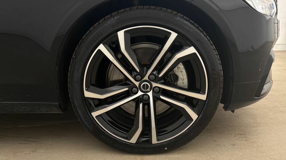Volvo V90 Ultra, T8 Awd Plug-in Hybrid, Dar Black #4