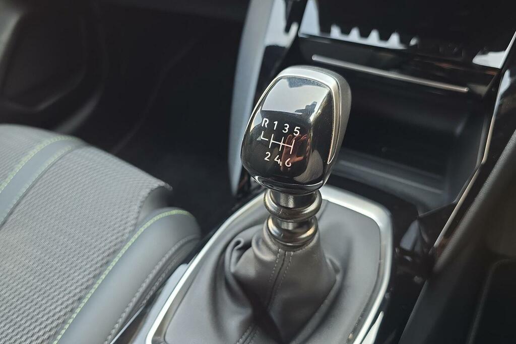 Peugeot 208 1.2 Puretech 100 Allure Cwvehiclemarketing Black #36
