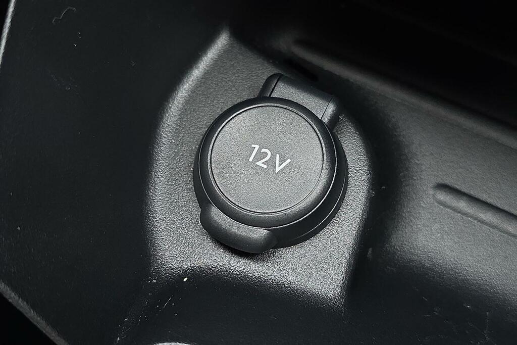 Peugeot 208 1.2 Puretech 100 Allure Cwvehiclemarketing Black #31