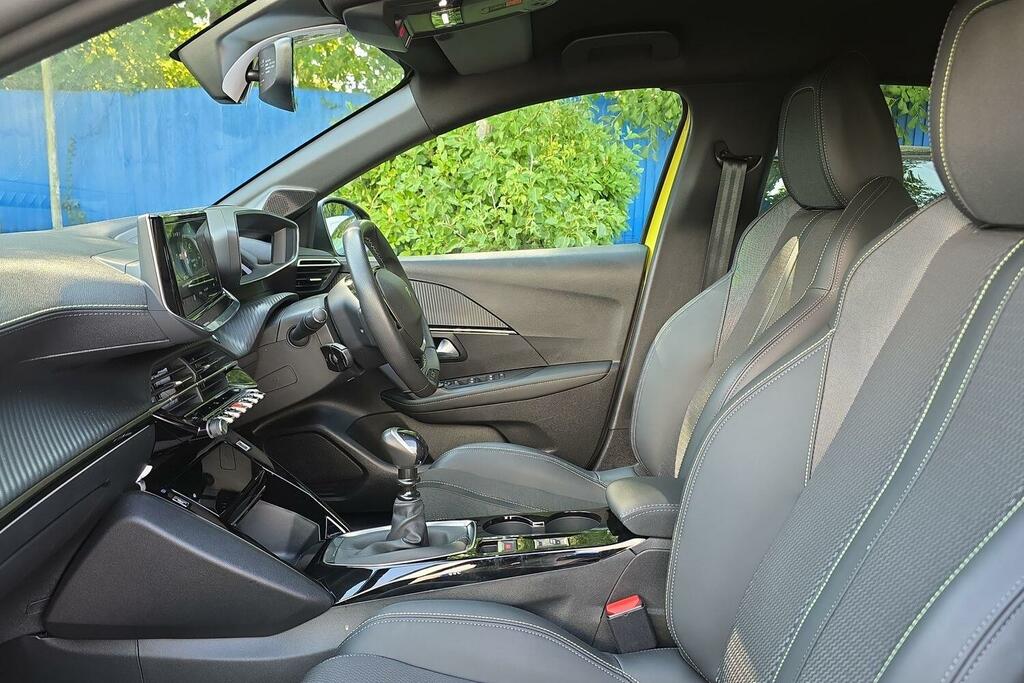 Peugeot 208 1.2 Puretech 100 Allure Cwvehiclemarketing Black #8