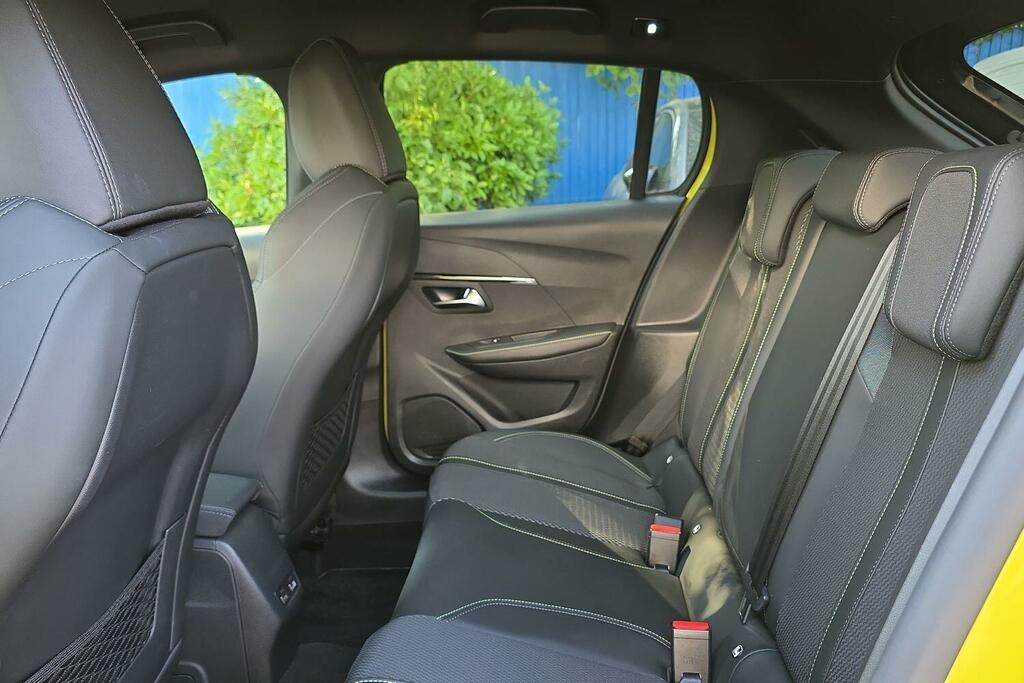 Peugeot 208 1.2 Puretech 100 Allure Cwvehiclemarketing Black #44